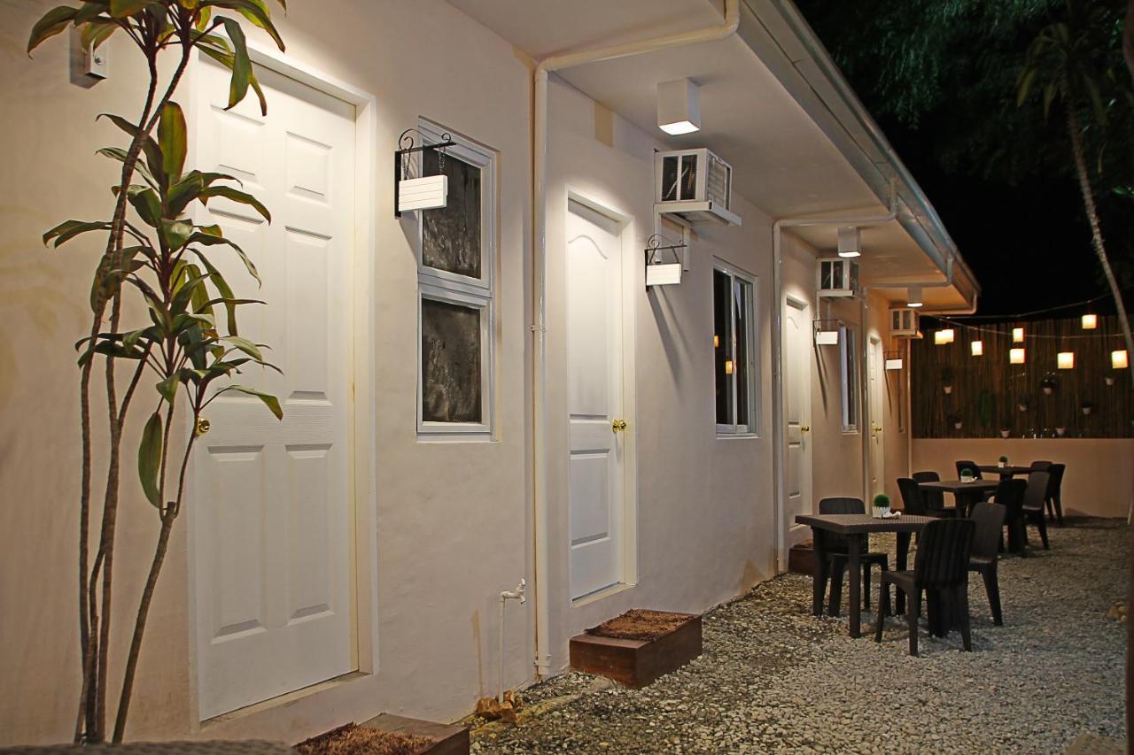 Prim Travellers Inn Coron Exterior foto